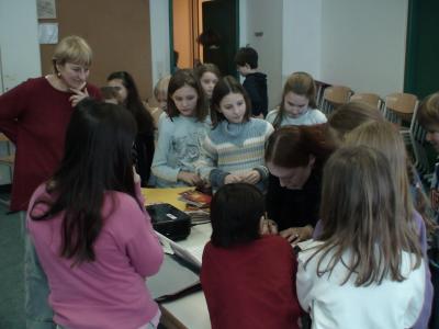 After I aksed every student to sign big posters I had brought along to the event, many approached me for 'an autograph', or simply for asking me more questions